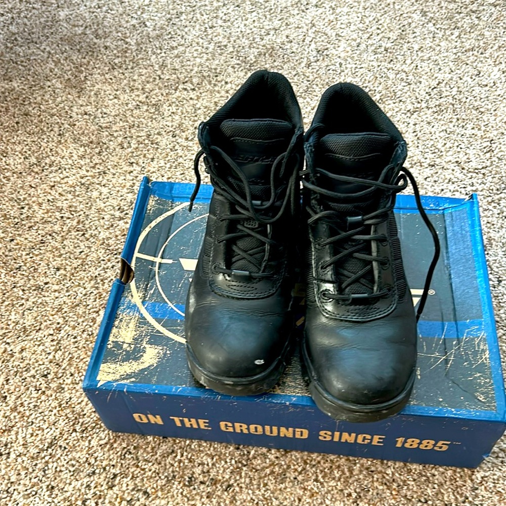 On the ground leather tactical sport combat boot size 8.5 woman’s.